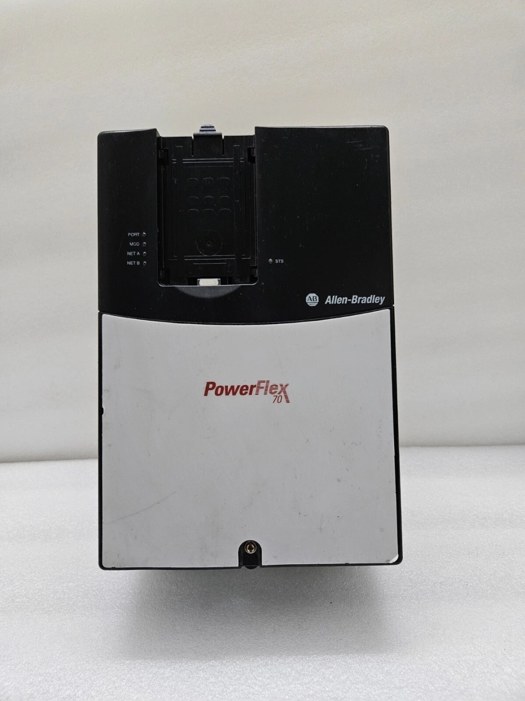 ALLEN BRADLEY 20AC030A3AYNANC0 AC DRIVE