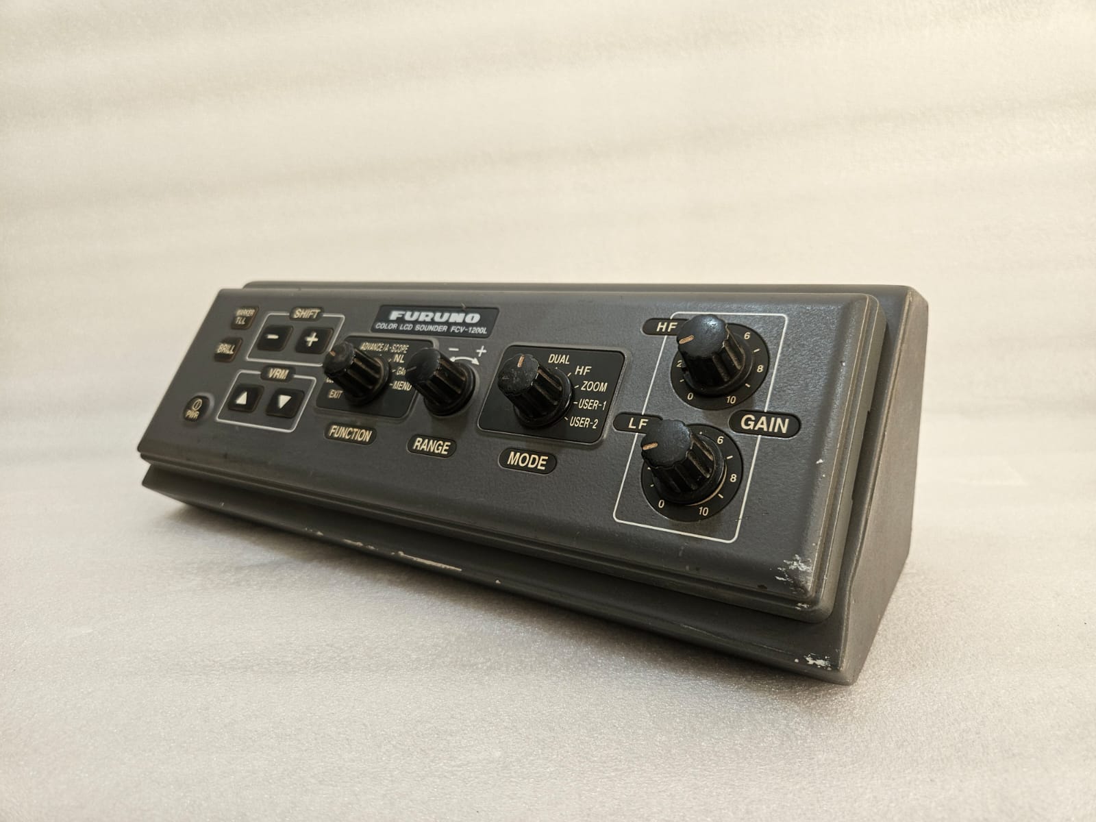 Furuno FCV-1200L Color LCD Sounder