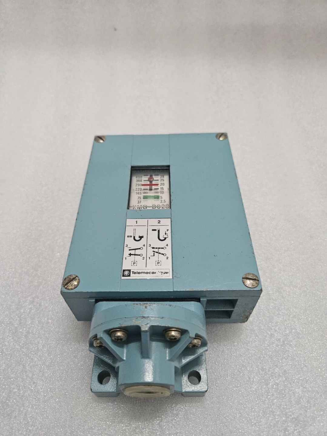 XMGB028 TELEMECANIQUE Pressure Switch XMG-B028